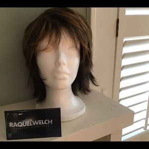 Raquel Welch Synthetic wig